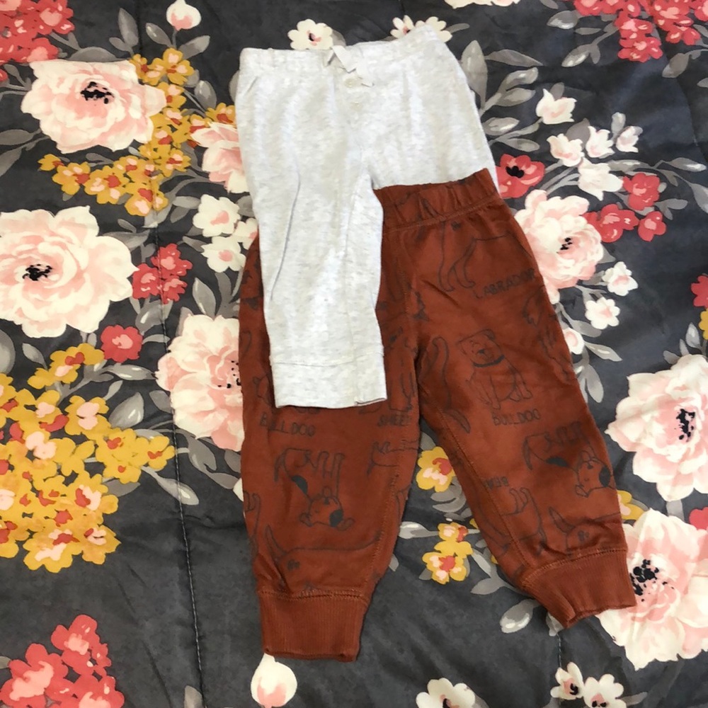 FREE ‼️ w/ Purchase - Sweatpants